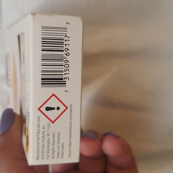 Kiss 💋 Press On Nails - Picture 2 of 6